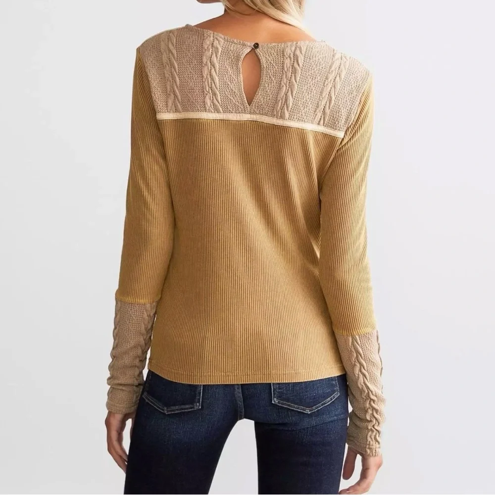 Gimmicks by BKE Tan and Brown Long Sleeve Top - Picture 8 of 8